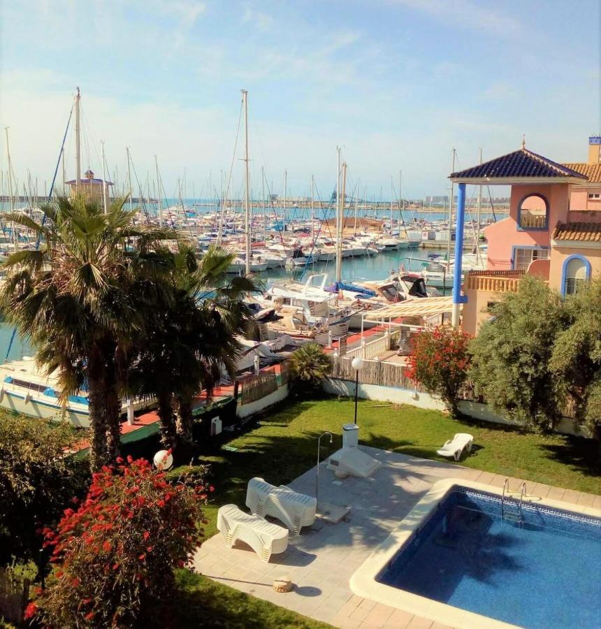 Apartamento Marina Port Sea View Торевьиа Экстерьер фото