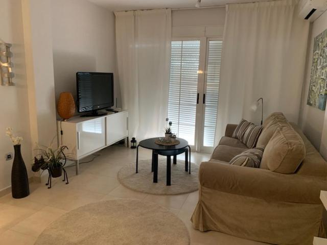 Apartamento Marina Port Sea View Торевьиа Экстерьер фото