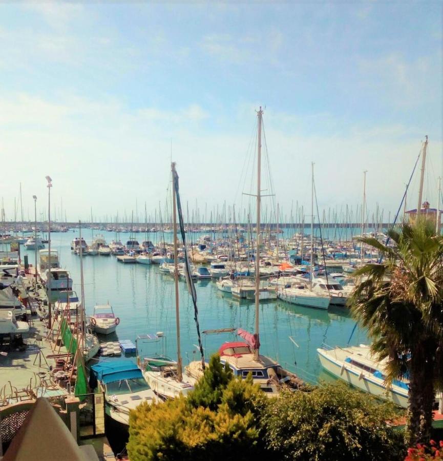 Apartamento Marina Port Sea View Торевьиа Экстерьер фото
